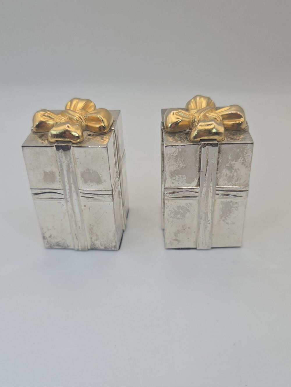 Vintage Silver Tone Gift Box Salt & Pepper Shakers Gold Bow Holiday Table Decor